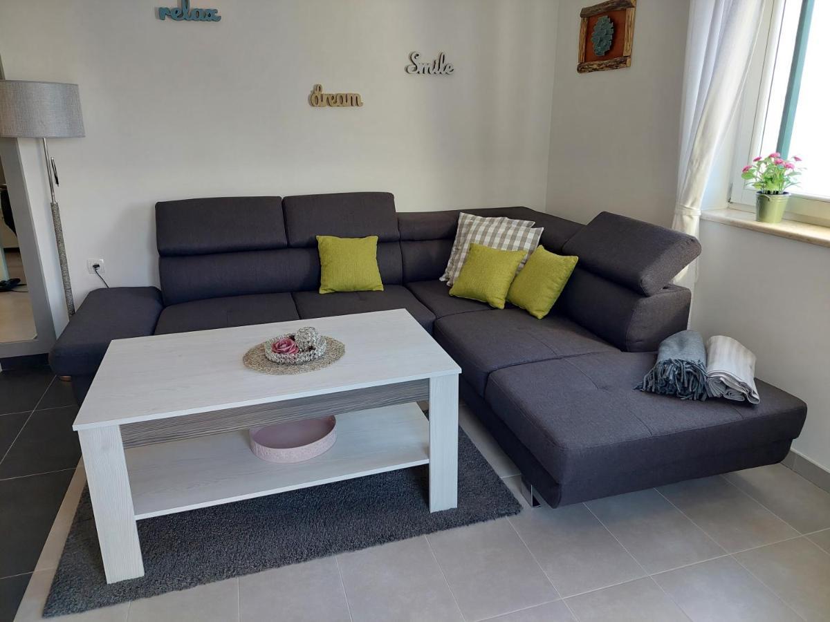 Gavza Sky View Apartment เซรส ภายนอก รูปภาพ